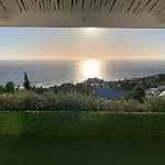 Villa Labos